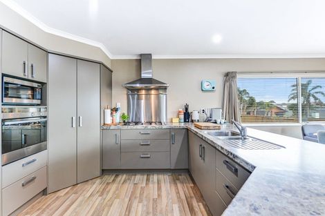 Photo of property in 27 Heathfield Avenue, Huntington, Hamilton, 3210