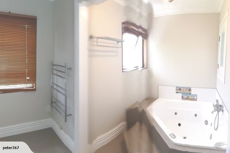 Photo of property in 2/46 Lyons Avenue, Murrays Bay, Auckland, 0630