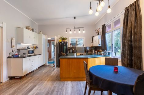 Photo of property in 1 Vogel Street, Woodville, 4920