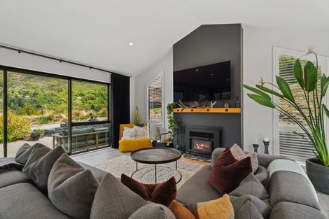 Photo of property in 5 Haines Way, Arthurs Point, Queenstown, 9371