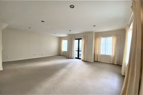 Photo of property in 4 Luxor Place, Massey, Auckland, 0614