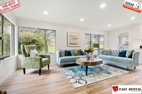 Photo of property in 1/12 Wernham Place, Northcote, Auckland, 0626