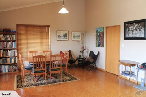 Photo of property in 77 Kyle Road, Waipukurau, 4281