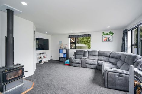 Photo of property in 64 Watt Road, Otatara, Invercargill, 9879