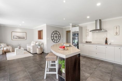 Photo of property in 43 Bellbird Rise, Pyes Pa, Tauranga, 3112