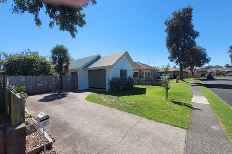 Photo of property in 28 Pacific View Road, Papamoa Beach, Papamoa, 3118