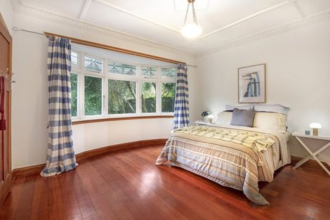 Photo of property in 92 Townsend Road, Miramar, Wellington, 6022