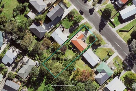 Photo of property in 17 Halberg Street, Glenfield, Auckland, 0629