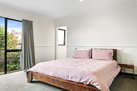 Photo of property in 73 Harvey Street, Waipahihi, Taupo, 3330