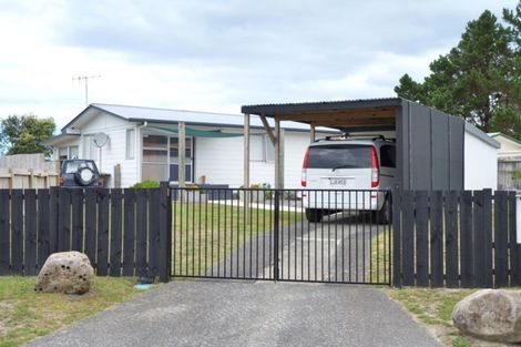 Photo of property in 21 Kuparu Place, Ruakaka, 0116