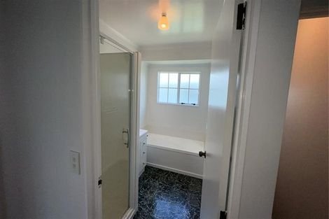 Photo of property in 50a Rimu Street, New Lynn, Auckland, 0600