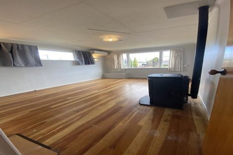 Photo of property in 18 Wavell Crescent, Lansdowne, Masterton, 5810