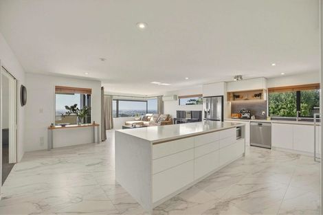 Photo of property in 31 Highcrest Heights, Westmorland, Christchurch, 8025