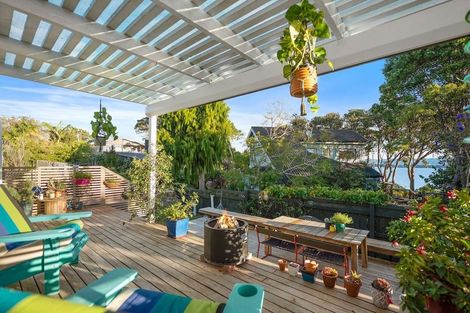 Photo of property in 1/146 Rangatira Road, Beach Haven, Auckland, 0626