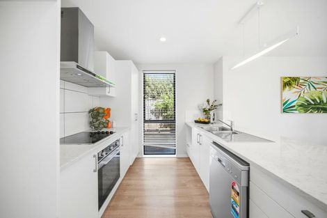 Photo of property in 132a Lynwood Road, New Lynn, Auckland, 0600