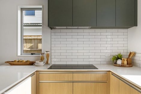 Photo of property in 3 Owen Chapman Drive, Red Beach, 0932