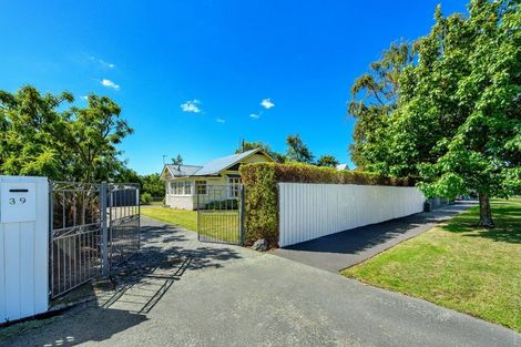 Photo of property in 39 Russell Street, Linwood, Christchurch, 8062