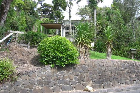 Photo of property in 11 Opou Road, Titirangi, Auckland, 0604