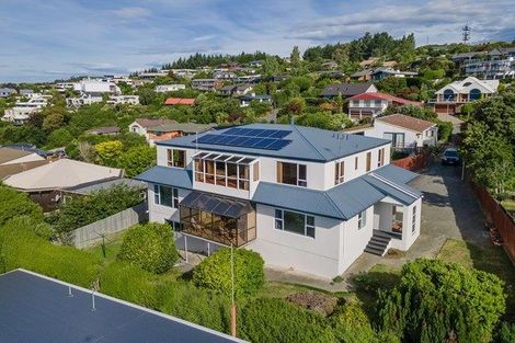 Photo of property in 7 Longhurst Terrace, Cashmere, Christchurch, 8022