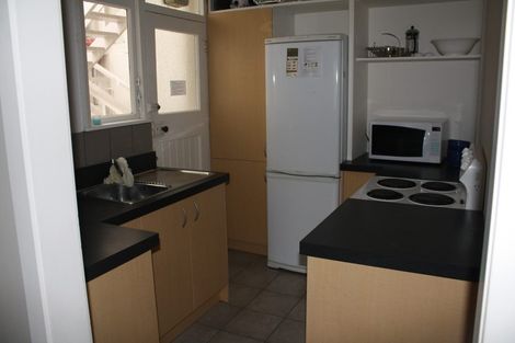Photo of property in 1u4 Earls Terrace, Mount Victoria, Wellington, 6011