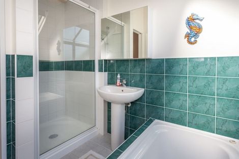 Photo of property in 116 Pacific View Drive, Whangamata, 3620