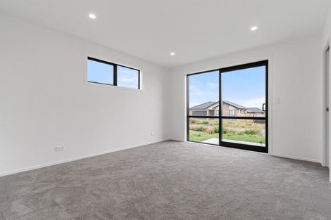 Photo of property in 8 Booker Drive, Tuakau, 2121