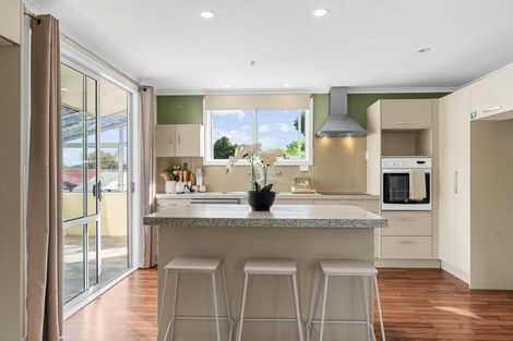 Photo of property in 17 Awatea Terrace, Lynmore, Rotorua, 3010