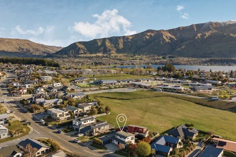 Photo of property in 108 Kings Drive, Wanaka, 9305