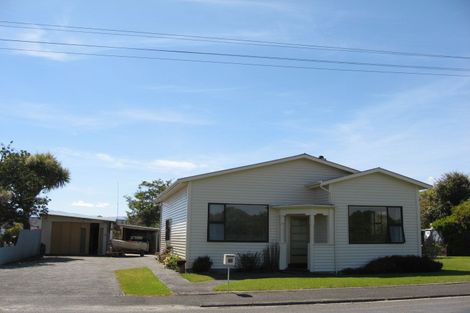 Photo of property in 34 The Esplanade, Westport, 7825