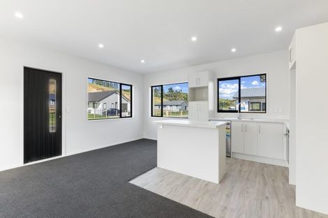 Photo of property in 14 Guy King Place, Huntly, 3700