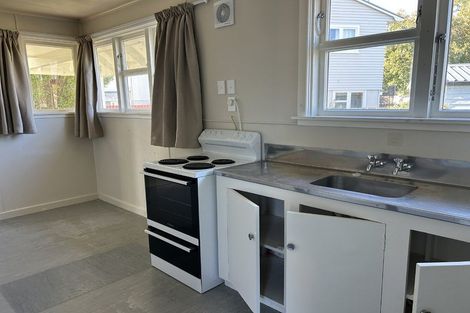 Photo of property in 8-10 Dix Crescent, Riversdale, Blenheim, 7201
