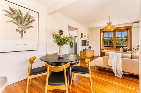 Photo of property in 5 Kotuku Street, Te Atatu Peninsula, Auckland, 0610