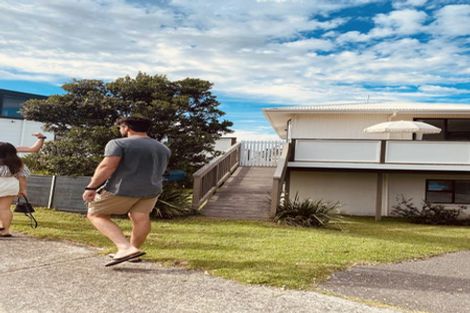 Photo of property in 36 Motiti Road, Papamoa Beach, Papamoa, 3118