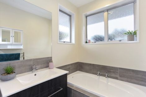 Photo of property in 8 Wedgewood Avenue, Cashmere, Christchurch, 8022