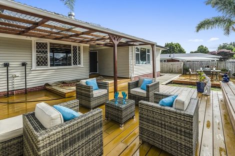 Photo of property in 230a Pakuranga Road, Pakuranga Heights, Auckland, 2010