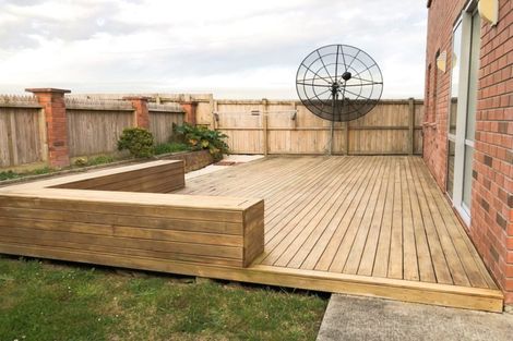 Photo of property in 116c Royal Road, Massey, Auckland, 0614