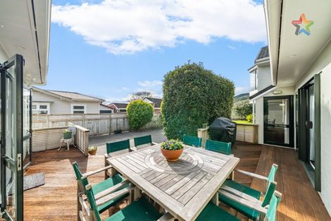 Photo of property in 8 Collingwood Street, Waterloo, Lower Hutt, 5011
