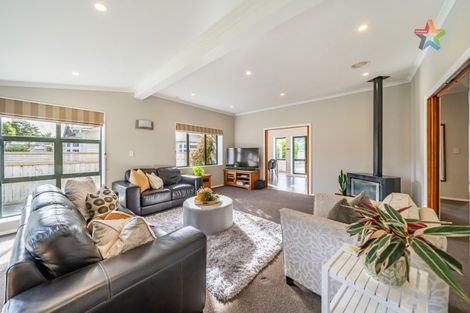 Photo of property in 8 Collingwood Street, Waterloo, Lower Hutt, 5011