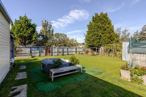 Photo of property in 28 Fox Street, Woodville, 4920