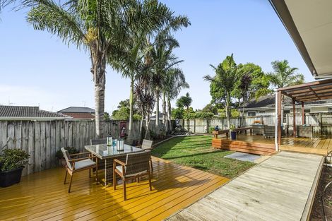 Photo of property in 230a Pakuranga Road, Pakuranga Heights, Auckland, 2010