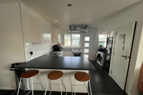 Photo of property in 118 Mcleod Road, Te Atatu South, Auckland, 0610