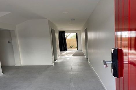 Photo of property in 8 Panga Place, Henderson, Auckland, 0612