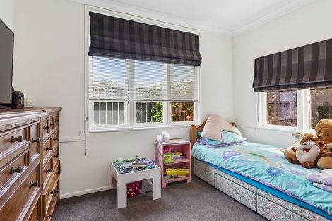 Photo of property in 69 Main Road, Titahi Bay, Porirua, 5022