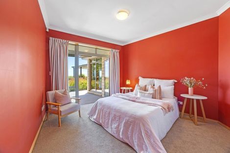 Photo of property in 3 Watlings Place, Kennedys Bush, Christchurch, 8025