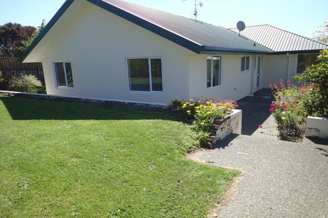 Photo of property in 25 Vining Crescent, Stoke, Nelson, 7011