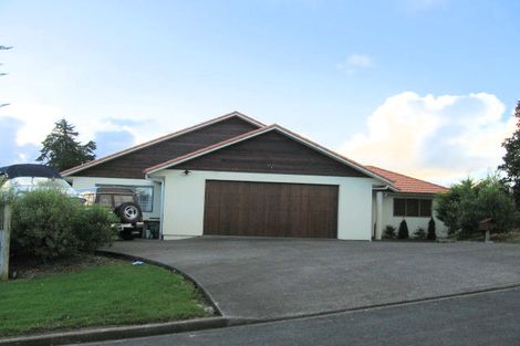 Photo of property in 1 Matija Place, Red Beach, 0932