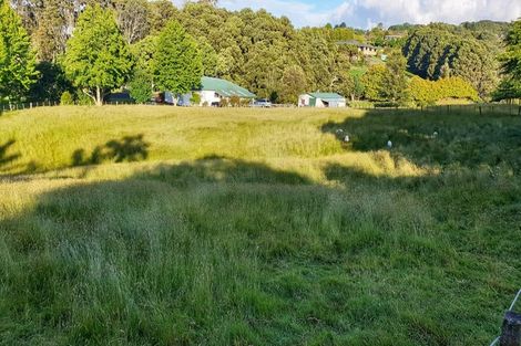 Photo of property in 150 Kaipara Road, Papakura, 2582