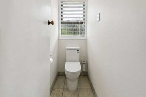 Photo of property in 365 Main Road, Tawa, Wellington, 5028