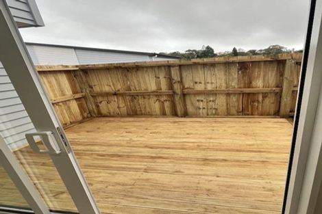 Photo of property in 28d Halberg Street, Glenfield, Auckland, 0629