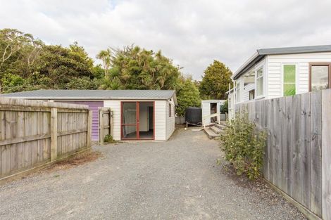 Photo of property in 856 Hokio Beach Road, Hokio Beach, Levin, 5571